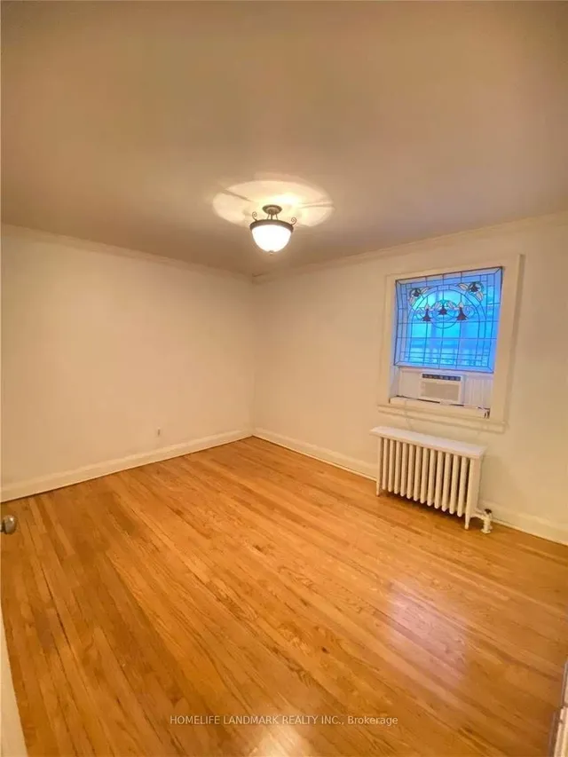 Additional image 10 of 480 Oriole Pkwy Unit 107