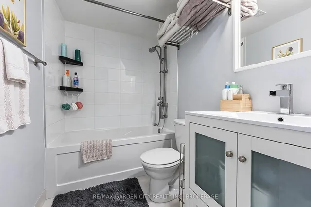 Additional image 22 of 40 Homewood Ave Unit 1903