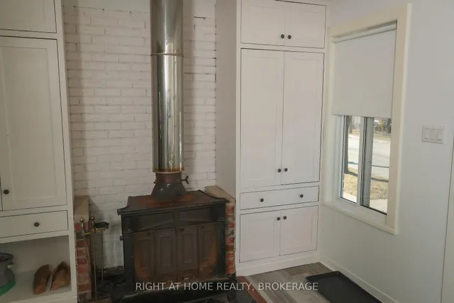 Additional image 3 of 304 Rosslyn Ave