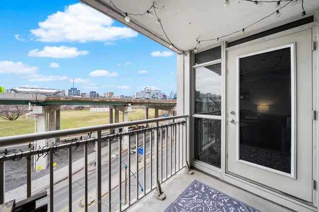 Additional image 24 of 35 Bastion St Unit 825