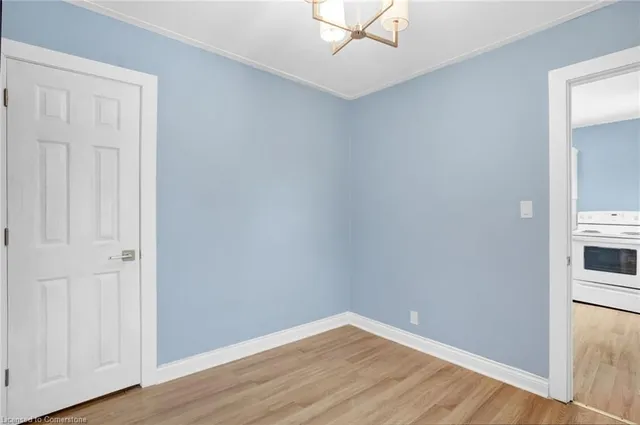 Additional image 11 of 84 Frederick Ave