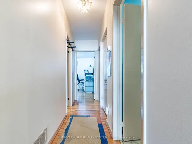 Additional image 36 of 8 Dearbourne Blvd