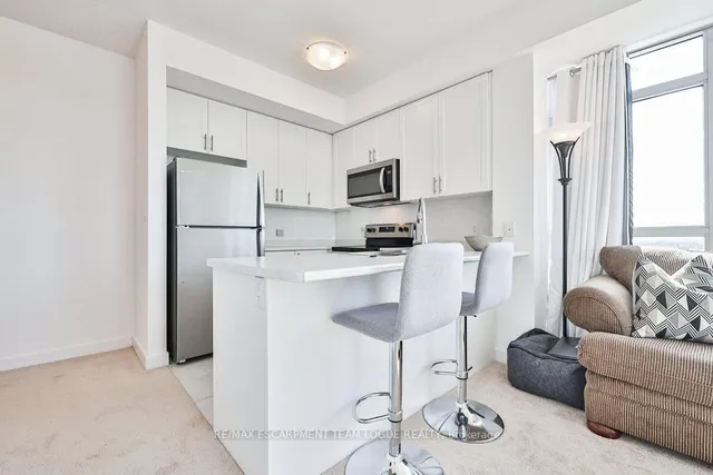 Additional image 13 of 450 Dundas St Unit 1002