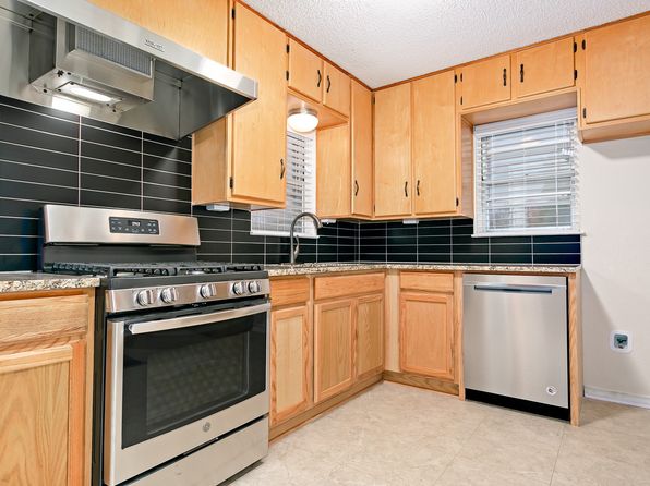 2418 Costa Mesa Dr, Dallas, TX 75228