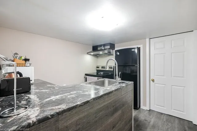 Additional image 36 of 2658 Guyatt Rd