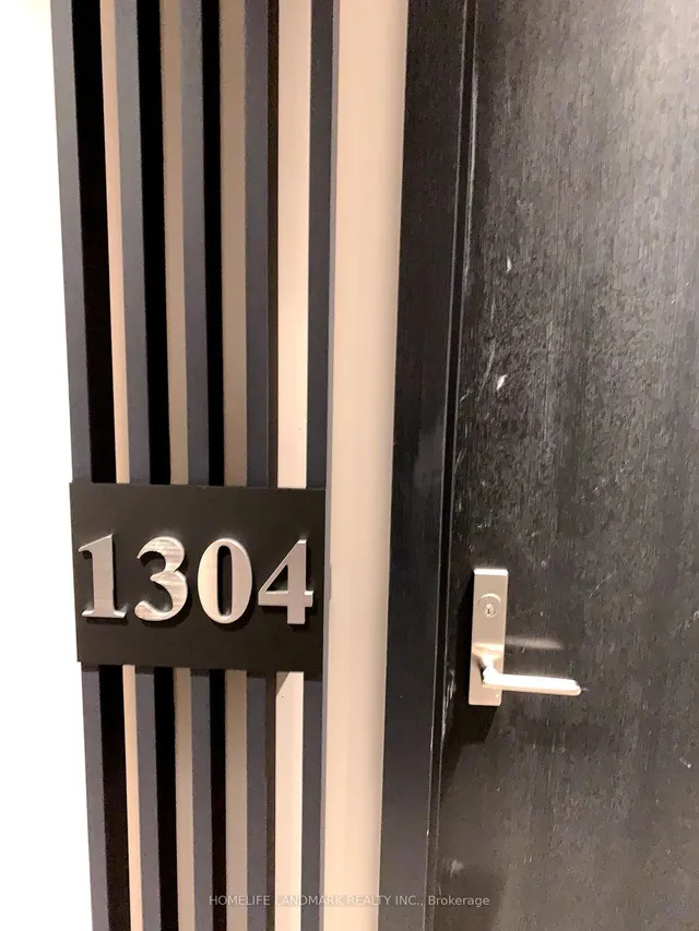 Additional image 4 of 81 Wellesley St Unit 1304