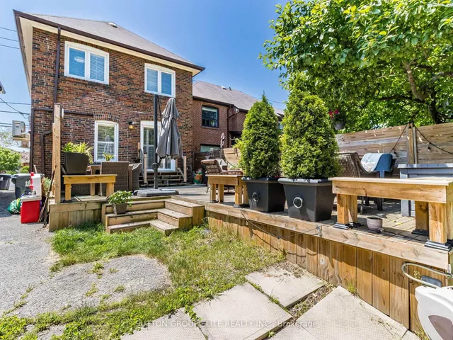 Additional image 40 of 461 Donlands Ave