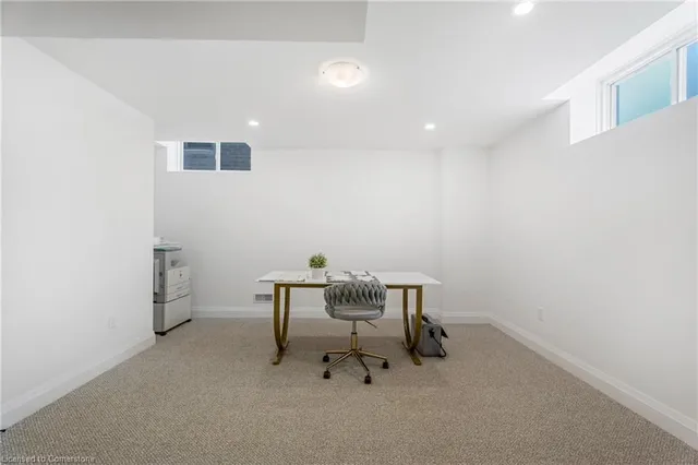 Additional image 45 of 37 Roselawn Ave