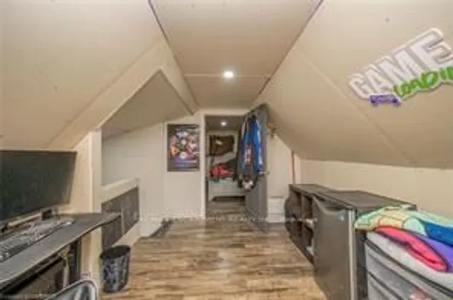 Additional image 31 of 372 Beach Rd