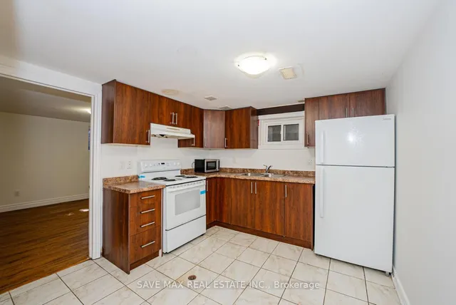 Additional image 20 of 24 Evesham Cres