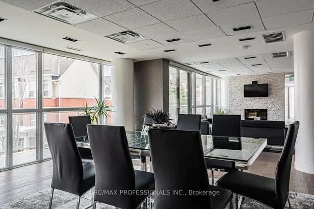 Additional image 32 of 5101 Dundas St Unit 310