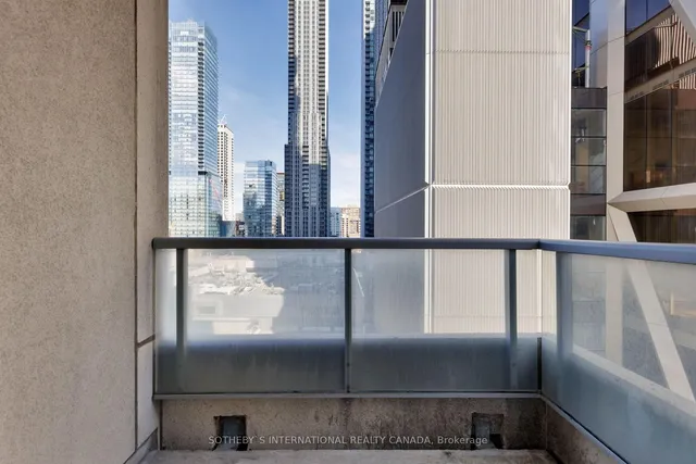 Additional image 28 of 35 Balmuto St Unit 904