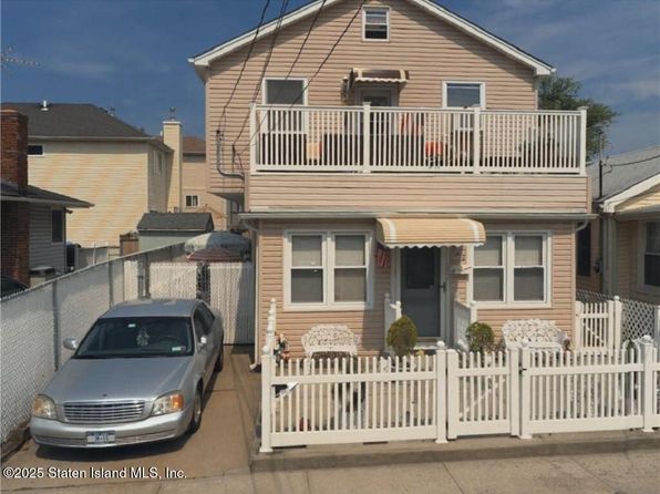 921 Nugent Ave, Staten Island, NY 10306
