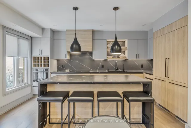 Additional image 4 of 46 Western Battery Rd Unit 825