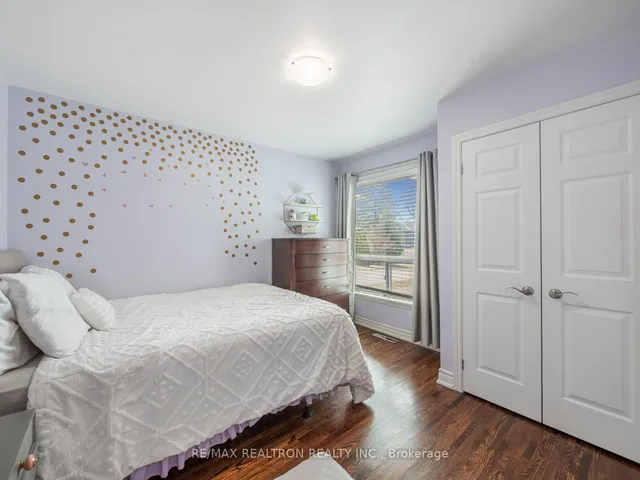 Additional image 17 of 17 Elder St