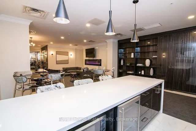 Additional image 27 of 118 KING St Unit 1118