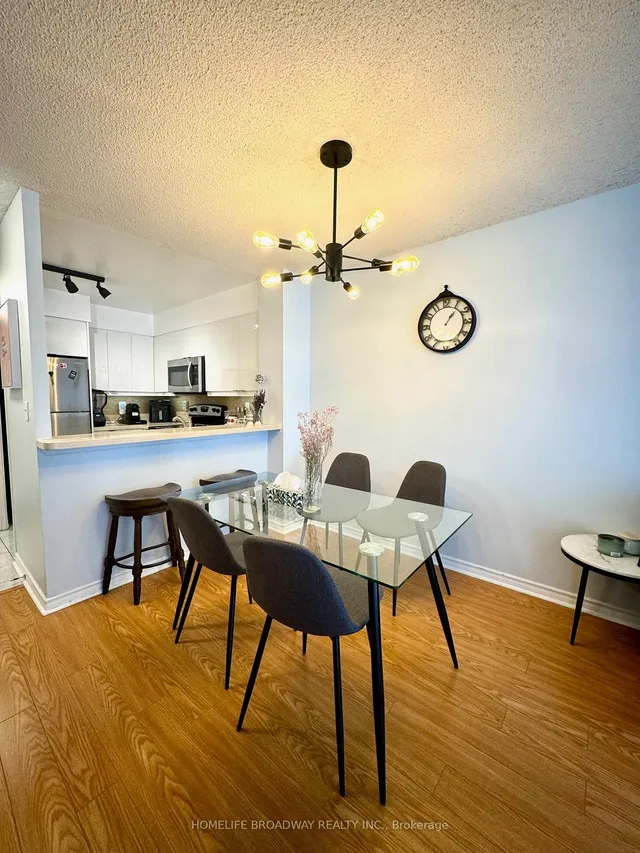 Additional image 6 of 7 Carlton St Unit 809