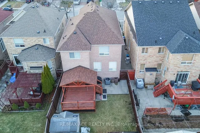 Additional image 42 of 62 Saffron Cres