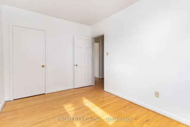 Additional image 17 of 35 Combermere Dr