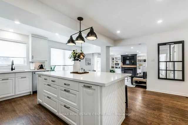 Additional image 14 of 246 Simon Dr