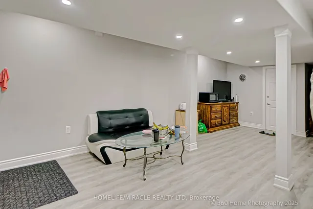 Additional image 31 of 20 Amy Ave