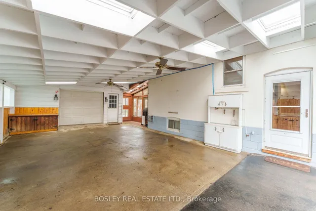 Additional image 33 of 194 Aylesworth Ave