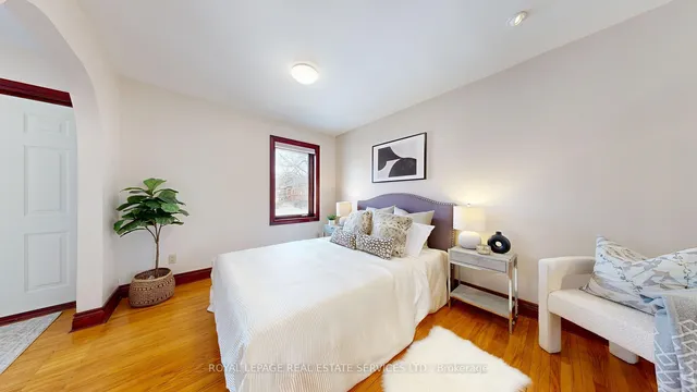 Additional image 23 of 216 Humberside Ave