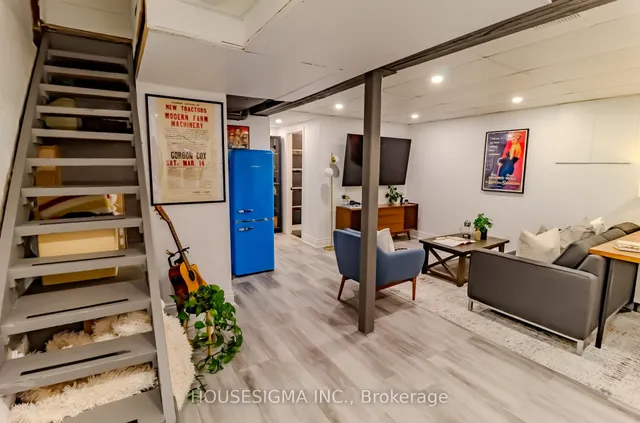 Additional image 39 of 149 Queensdale Ave