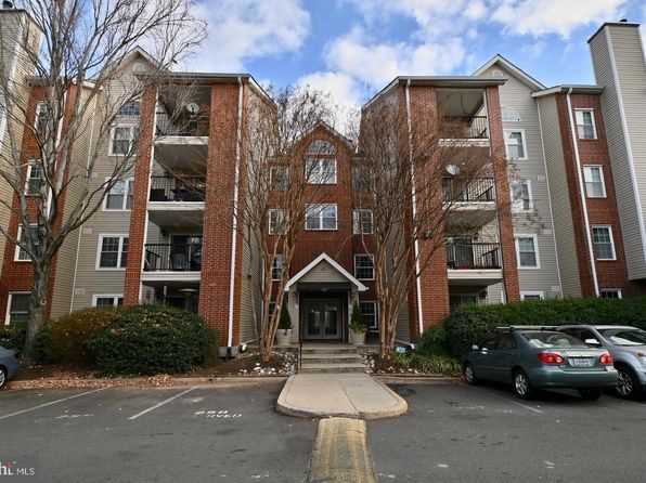 3315 Wyndham Cir APT 4236, Alexandria, VA 22302