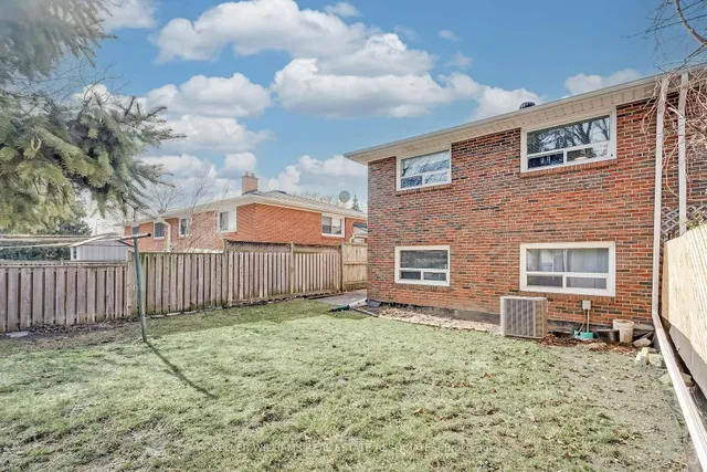 Additional image 38 of 1203 Saturnia Cres