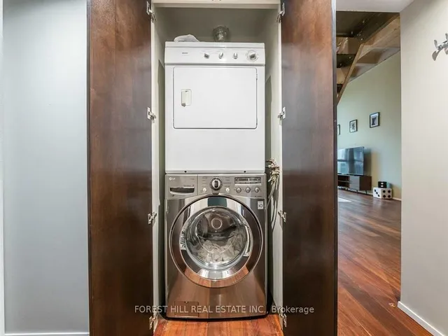 Additional image 19 of 8 Wellesley St Unit PH7