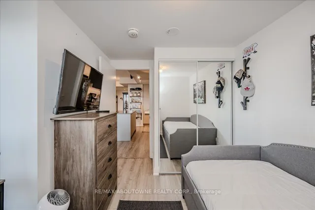 Additional image 26 of 26 Gibbs Rd Unit 926