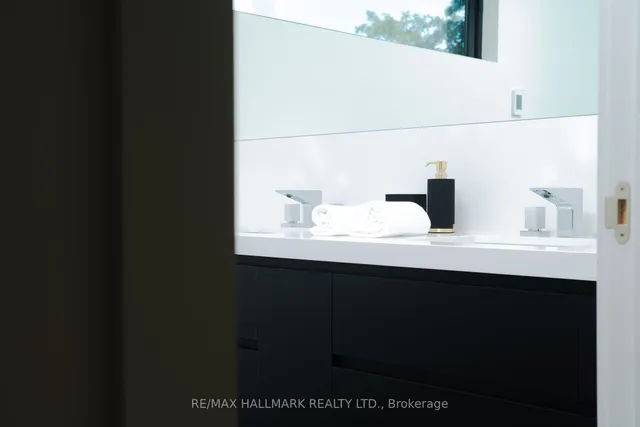 Additional image 34 of 269 Coleridge Ave