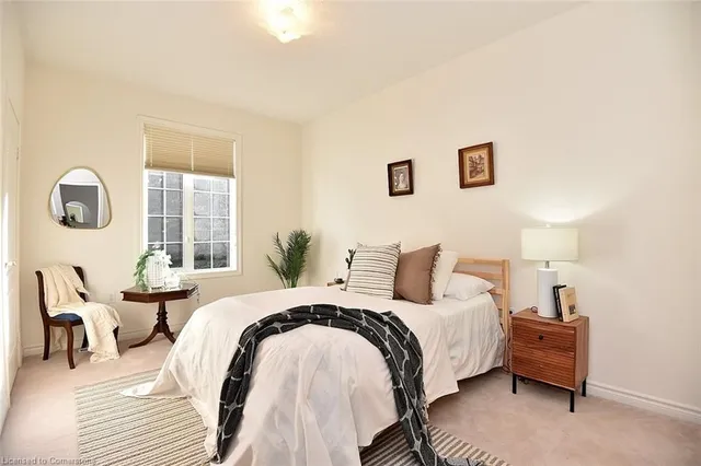 Additional image 28 of 118 Silverbirch Blvd