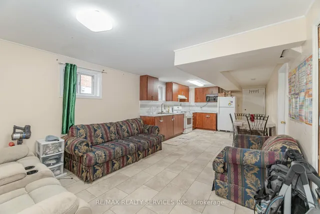 Additional image 32 of 3779 Keenan Cres