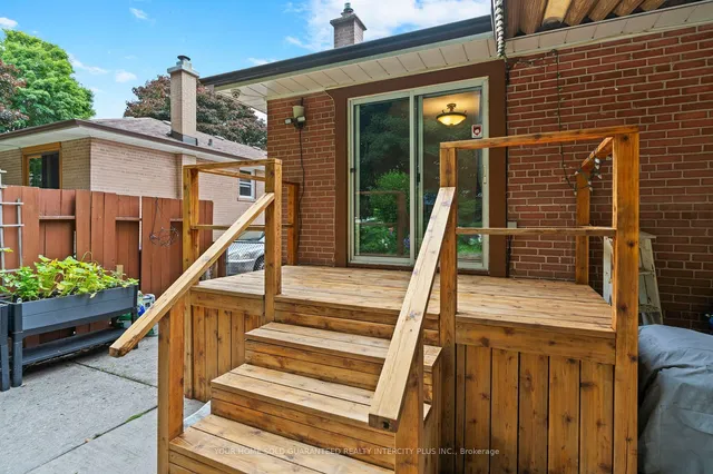 Additional image 39 of 8 Neapolitan Dr