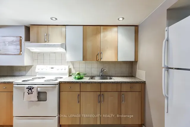 Additional image 27 of 4 Bromton Dr