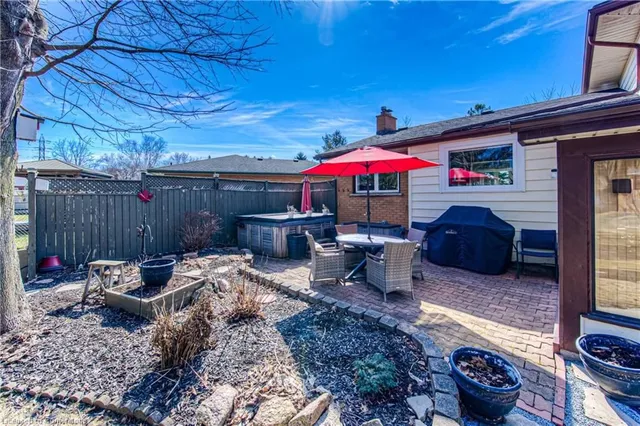 Additional image 29 of 22 Evelyn Cres