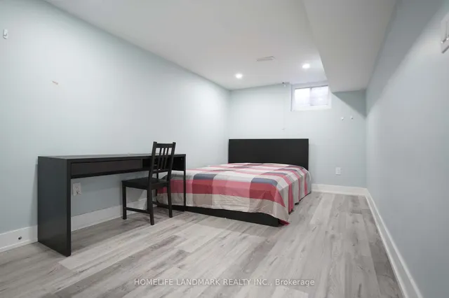 Additional image 22 of 52 Yellowstone St