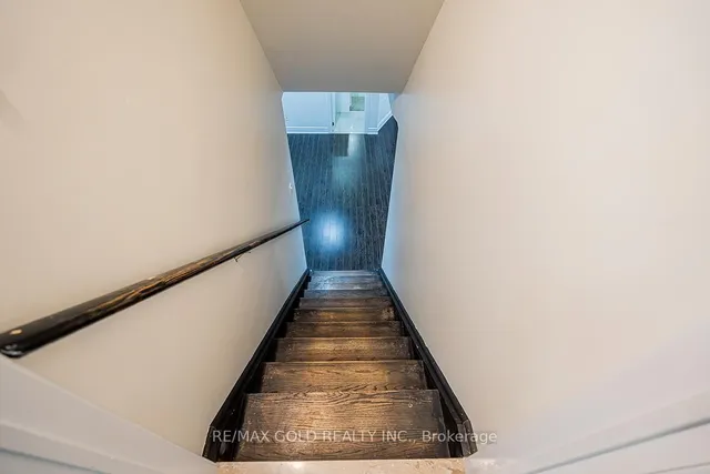 Additional image 36 of 17 Yellow Pine Rd