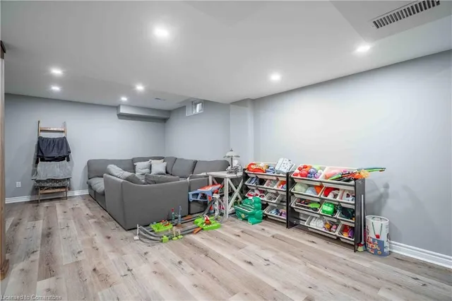 Additional image 35 of 212 Bradley Ave