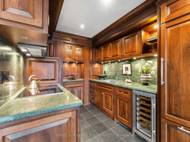 Additional image 13 of 35 Church St Unit 811