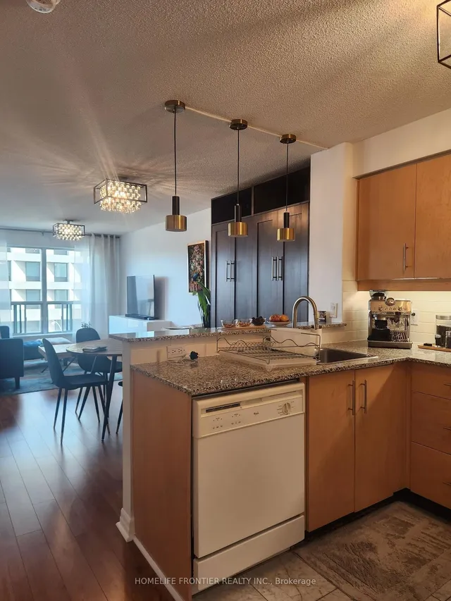 Additional image 8 of 300 Bloor St Unit 504