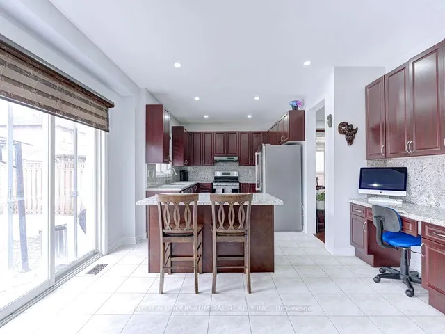 Additional image 18 of 14 Maple Valley St