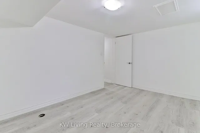 Additional image 23 of 11 Dorine Cres