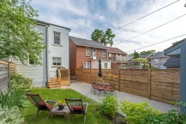 Additional image 31 of 22 Barrie Ave