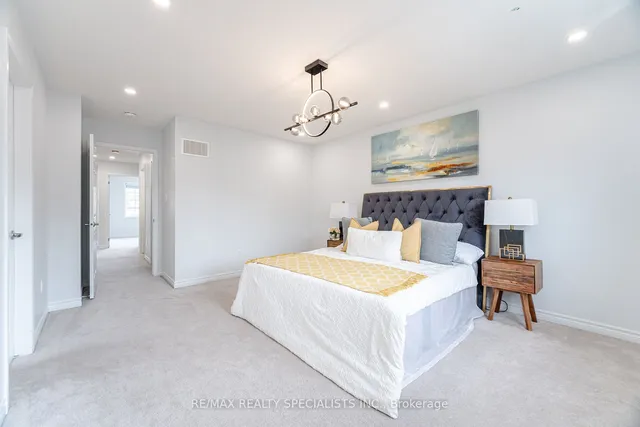 Additional image 24 of 31 Enford Cres