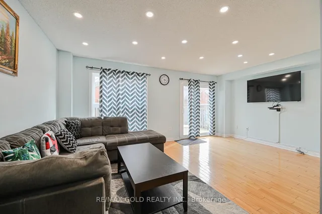 Additional image 11 of 152 Bighorn Cres