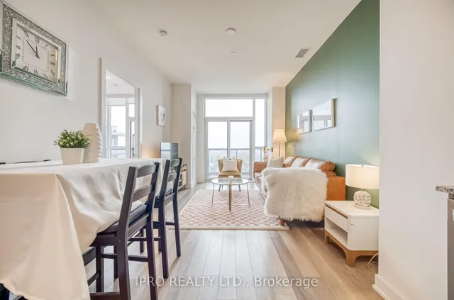 Additional image 8 of 1603 Eglinton Ave Unit 811