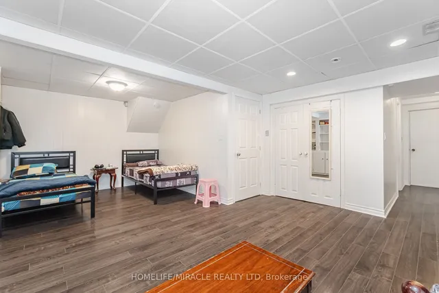 Additional image 34 of 23 Strathavon Dr